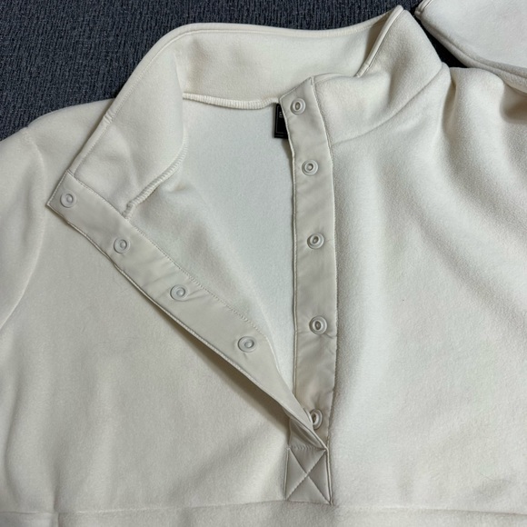 32 Degree Heat Pull Over Fleece Jacket - Picture 3 of 11